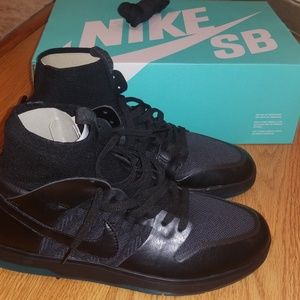 Nike SB Zoom Dunk High Elite
